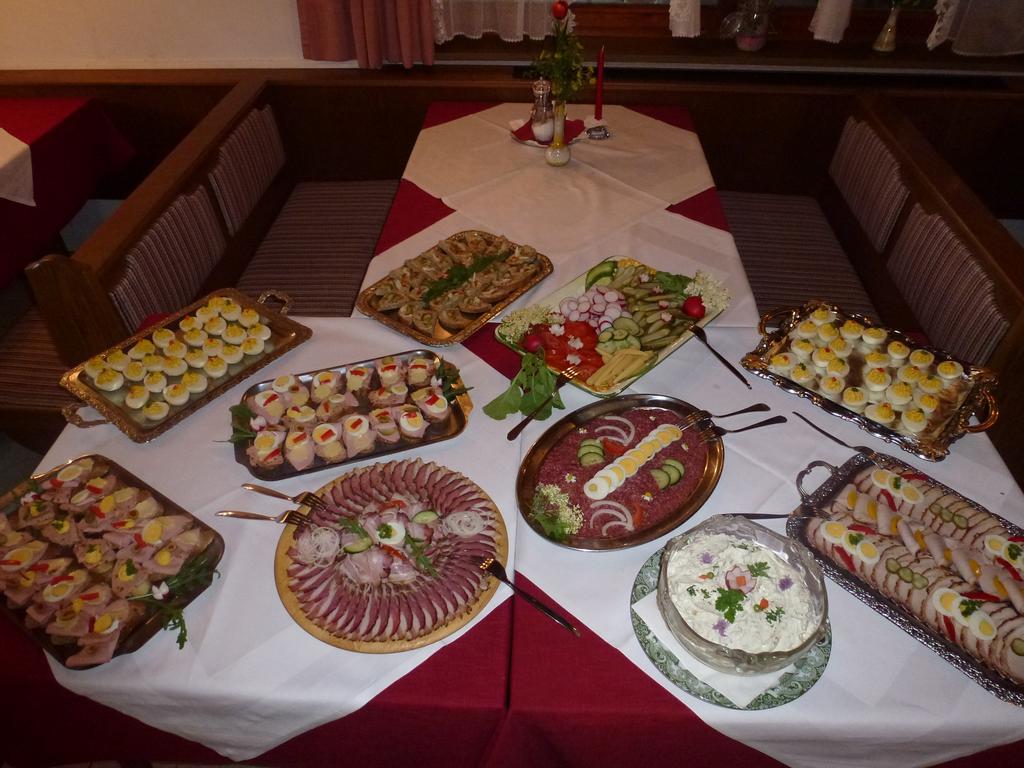 Hotel Pension Puercherhof グレーブミング エクステリア 写真